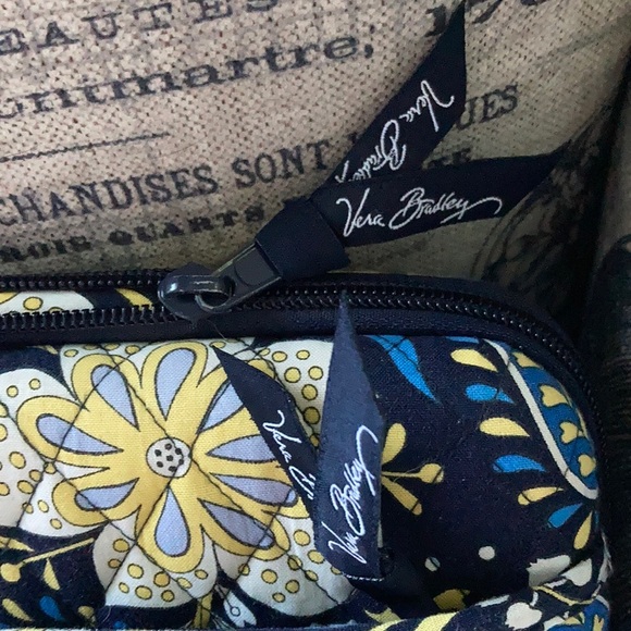 CLEARANCE!!!! I pad Vera Bradley new quilted bag - Picture 5 of 6